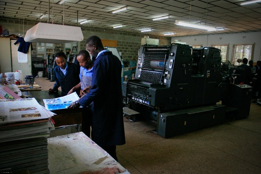 Makuyu: Printing press